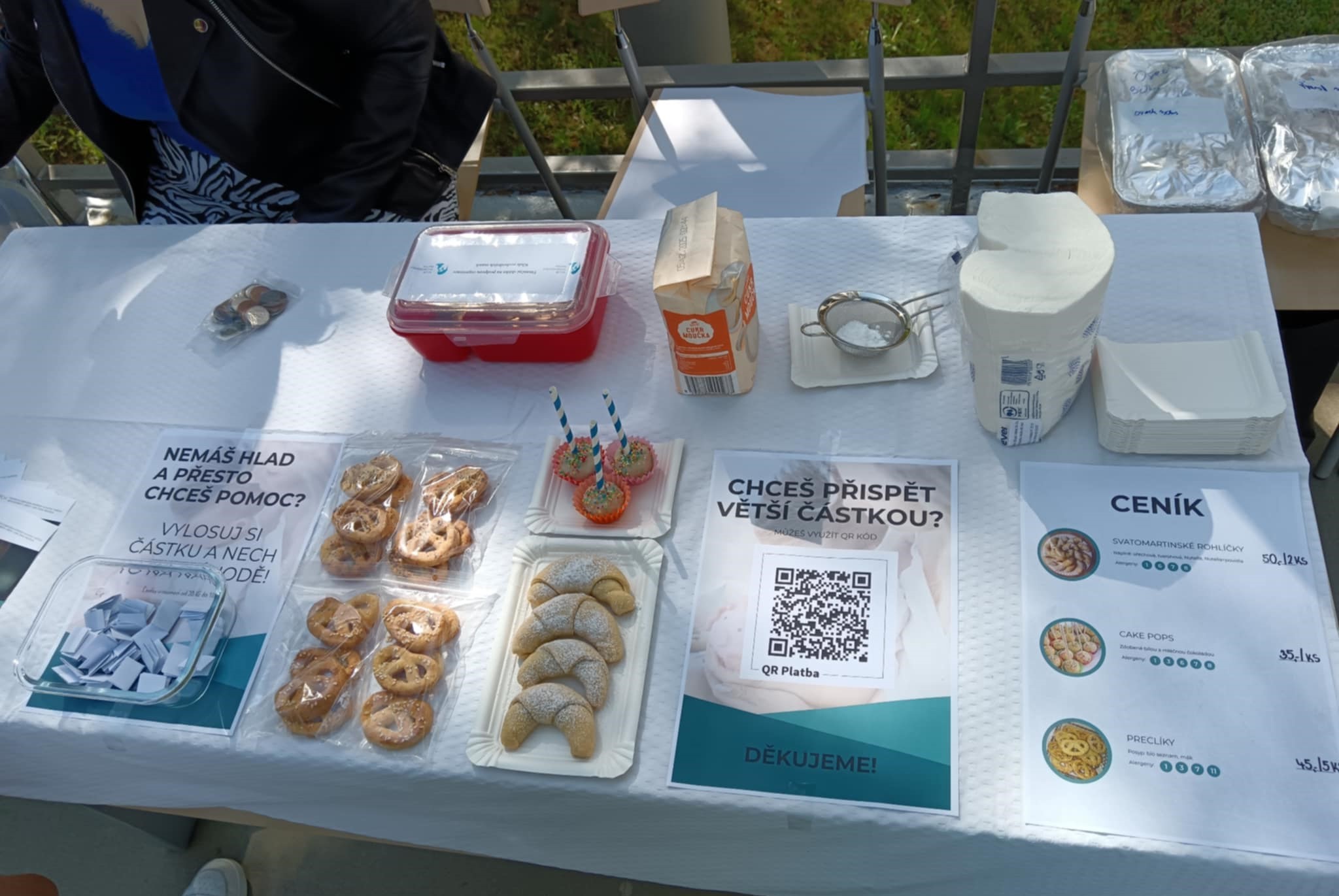 Poděkování studentkám Mendelovy univerzity za podporu na Dni sociálních podniků a neziskových organizací